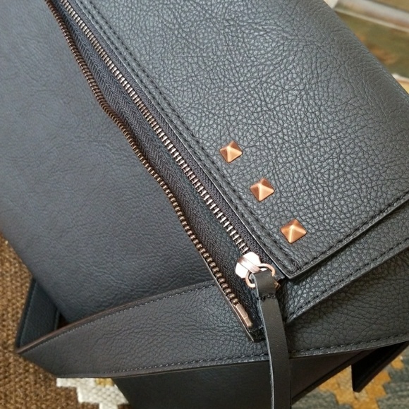 Calvin Klein Hannah Black Crossbody Messenger Bag - Picture 6 of 6